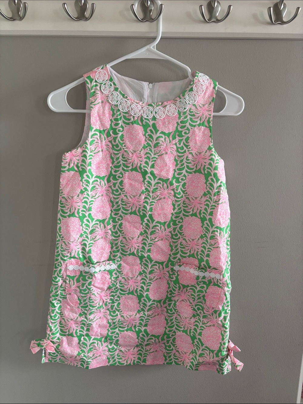 Lilly Pulitzer Pink Pineapple Print. Kids size 10. Brand new with tag.